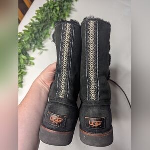 Ugg Rommy Stitches Suede Boots Black